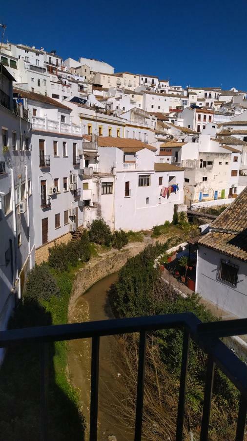 Apartamento Con Vistas Al Rio Apartment Setenil De Las Bodegas Luaran gambar